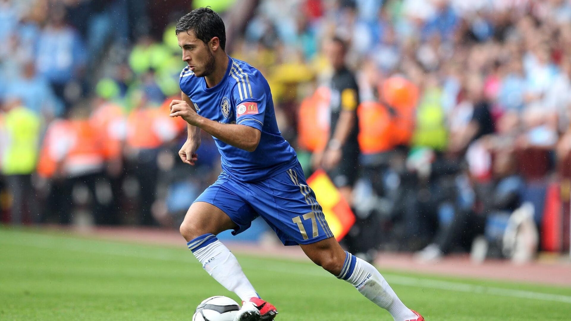 AYX SPORTS-C罗回归赛场，精彩发挥首场状态亮眼，法国队观众沸腾！